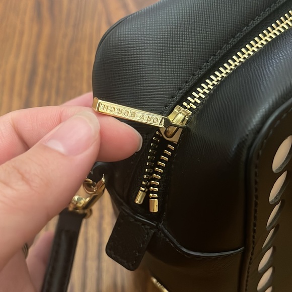 Authentic Tory Burch polkadot crossbody - Picture 5 of 13